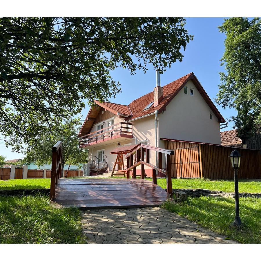 Horace Guesthouse Pool & Hot Tub & Bikes & River Dejani Bagian luar foto